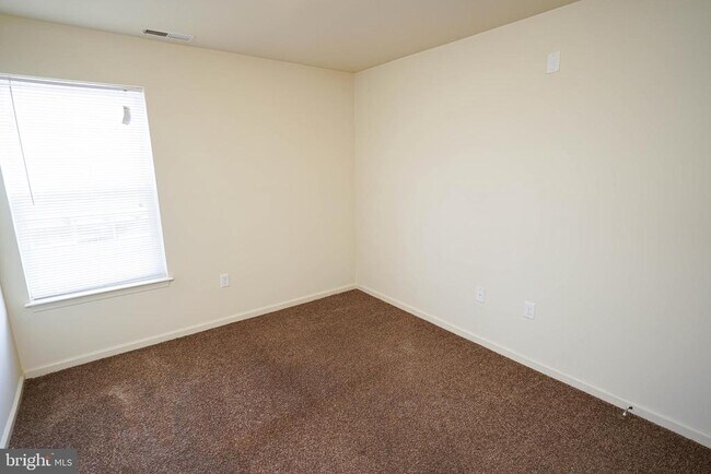 Building Photo - 30630 Umes Blvd