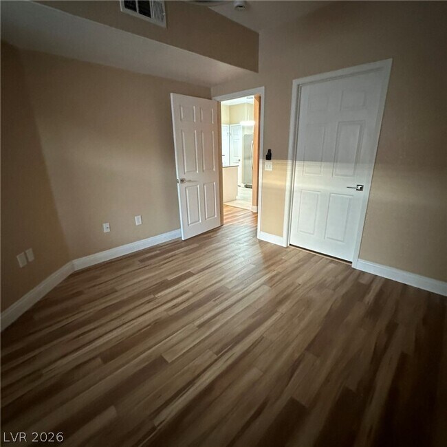 Building Photo - 9975 Peace Way