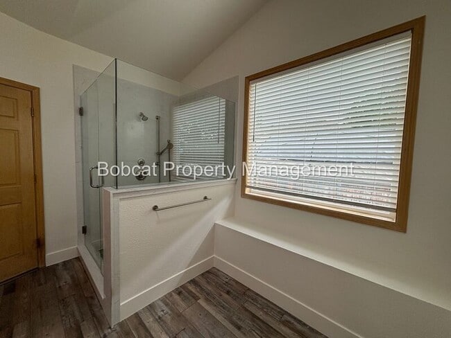 Building Photo - 1300 Bridle Way