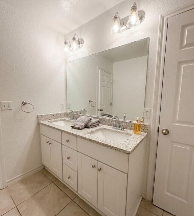 Building Photo - AVAILABLE NOW; APPLY TODAY ON OUR WEBSITE!!!