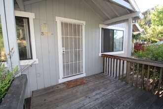 Building Photo - Nice 2bd/1ba house on the westside - Petaluma