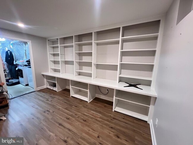 Building Photo - 5925 Vernons Oak Ct
