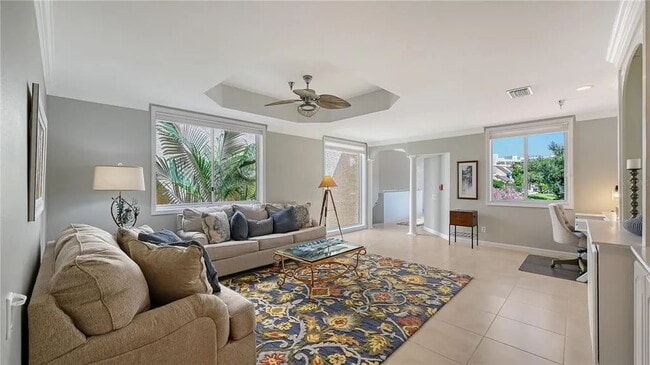 Building Photo - Luxury Furnished Longboat Key Retreat with Private Beach Club Access & Golf Course Views Remodele...