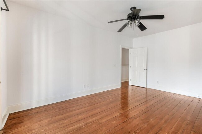 Building Photo - 216 W Anderson St