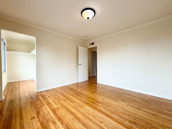 Building Photo - Renovated Single-Family Home in Pacifica!