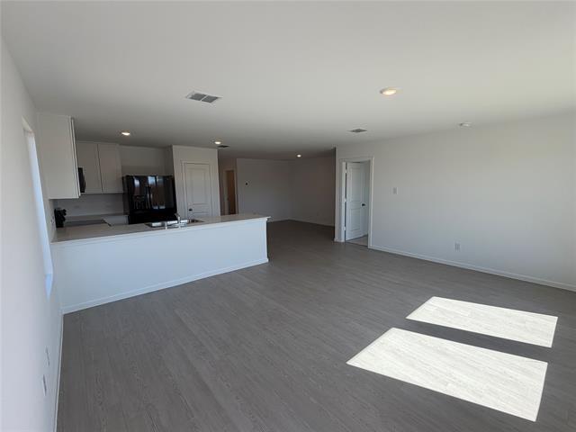 Building Photo - 639 Montclair Ave