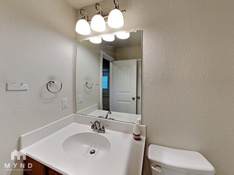 Building Photo - 7201 Mistletoe Trail