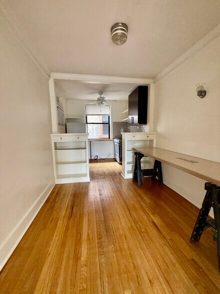 Building Photo - 2321 N Spaulding Ave