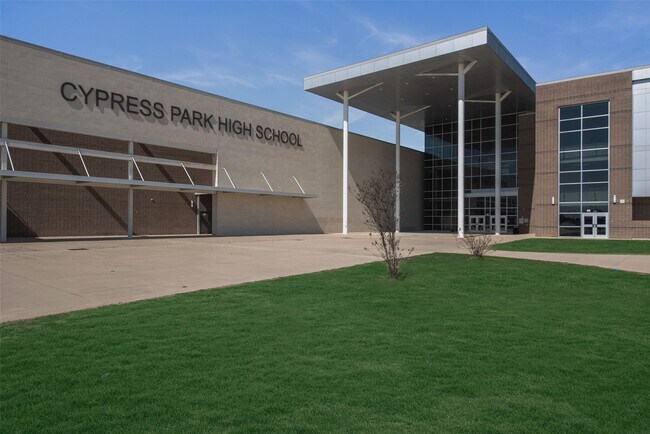 Building Photo - 7534 Coral Ter Dr