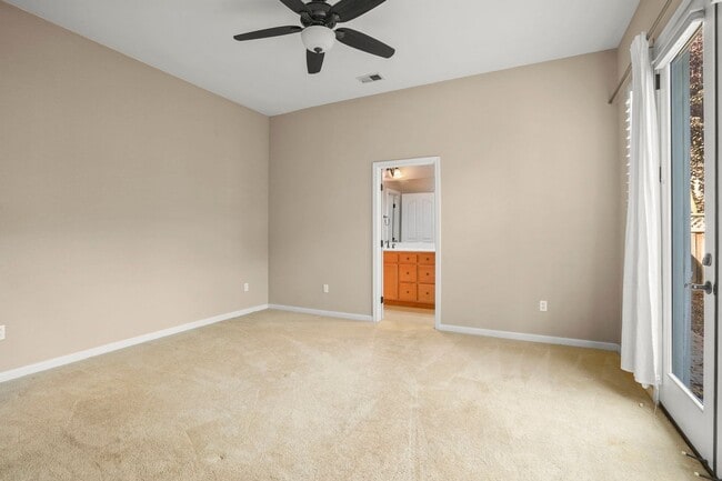 Building Photo - Super Convenient Walnut Creek 3 bed/2bath