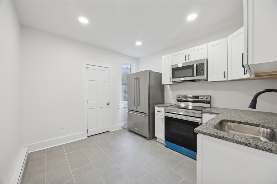 Building Photo - 3247 N Marston St