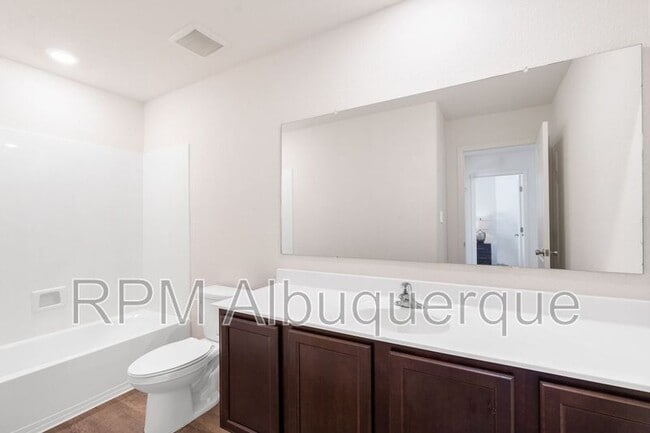 Building Photo - 3884 Hernandez St SW