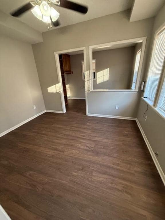 Building Photo - 423 Top Hill Dr