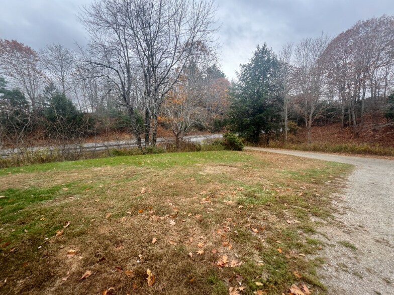 Building Photo - 1274 Bangor Rd