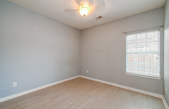 Building Photo - 3631 Sunset Meadows Dr