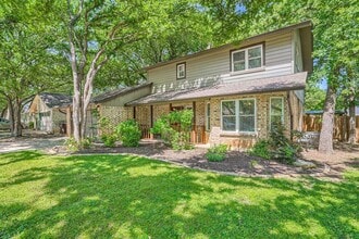 Building Photo - 1712 Hermitage Dr