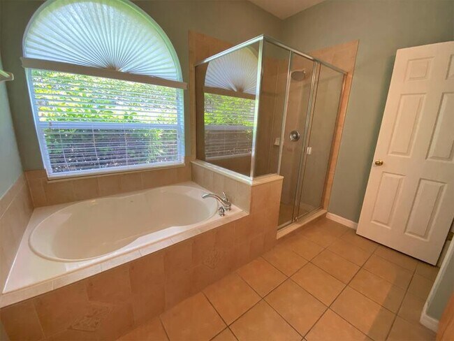 Building Photo - 9376 Ravens Willow Dr