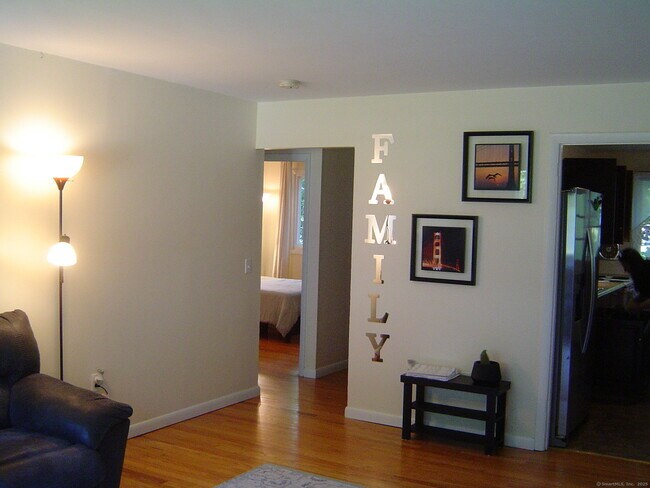 Building Photo - 301 S Elm St