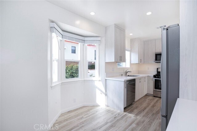 Building Photo - 1606 Bel Aire Dr