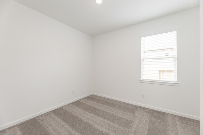 Building Photo - 9723 Rialto Hts Dr