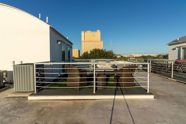 Building Photo - 3845 Convent St