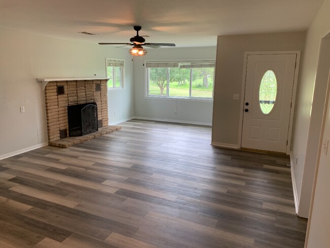 Building Photo - 4296 TX-304