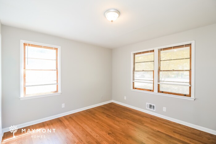 Building Photo - 8542 Taylor Rd