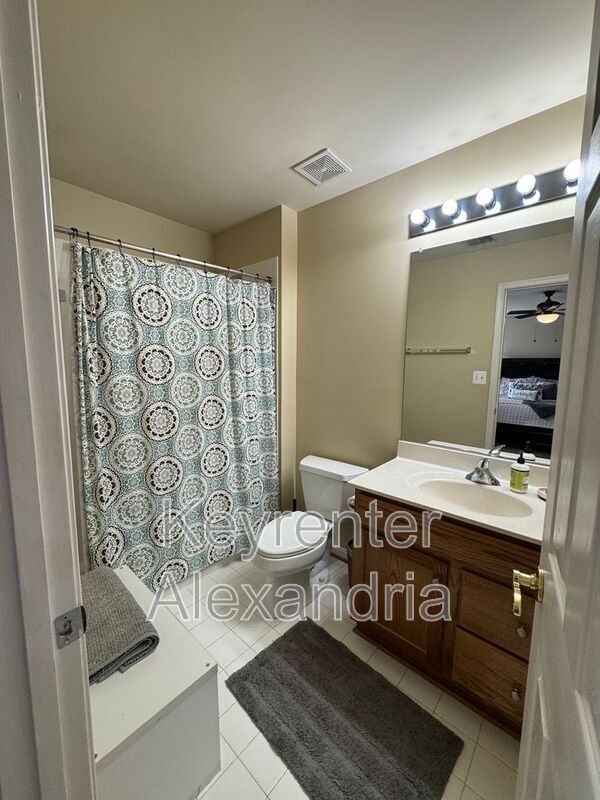 Building Photo - 6987 Forepond Ct