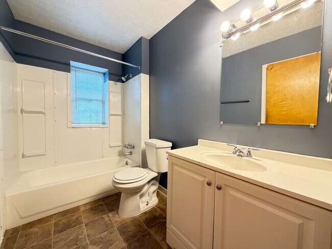 Building Photo - 4401 Landside Dr