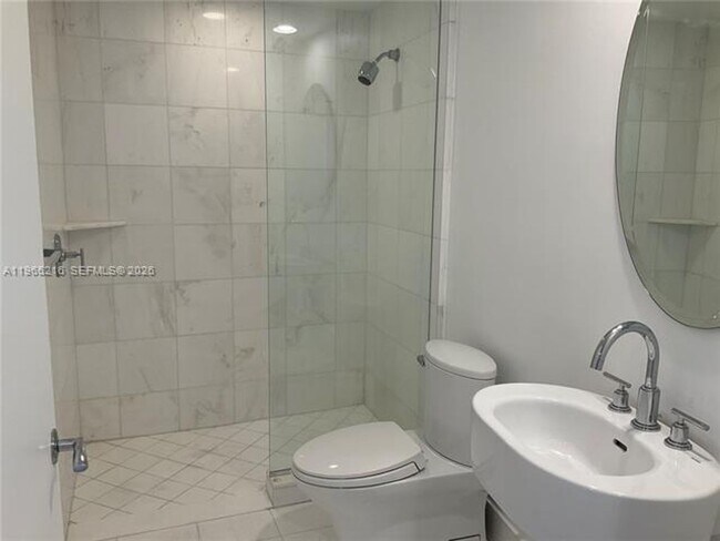 Building Photo - 2950 NE 188th St