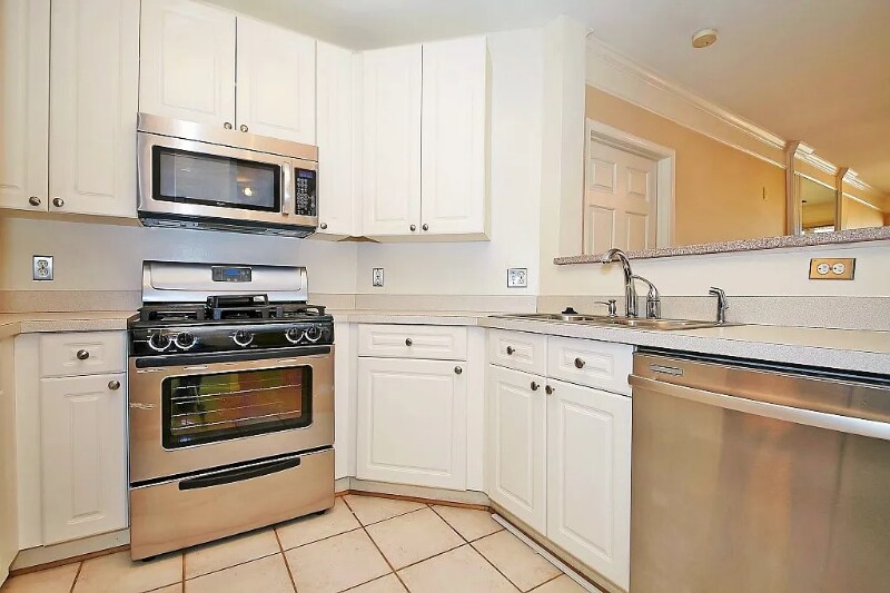 Building Photo - 2711 Bellforest Ct