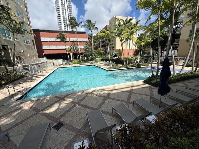 Building Photo - 2001 S Biscayne Blvd