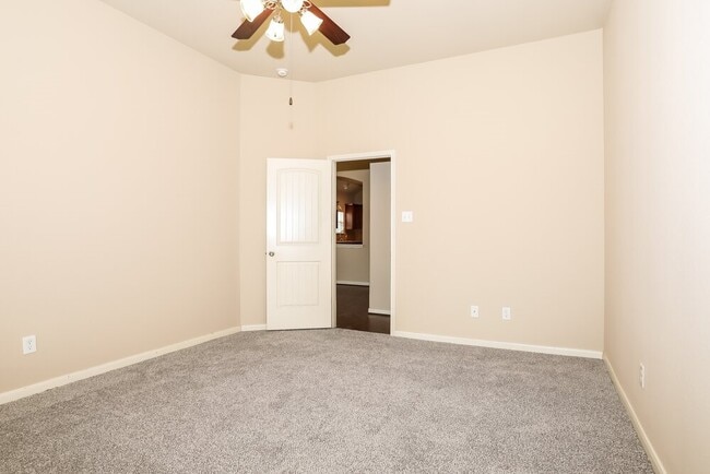 Building Photo - 18306 Paige Terrace Ct