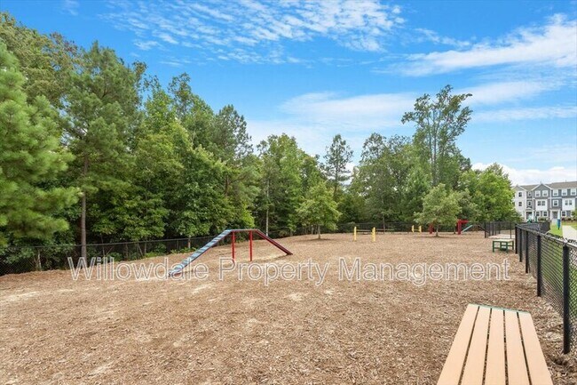 Building Photo - 4940 Enlightenment Rd