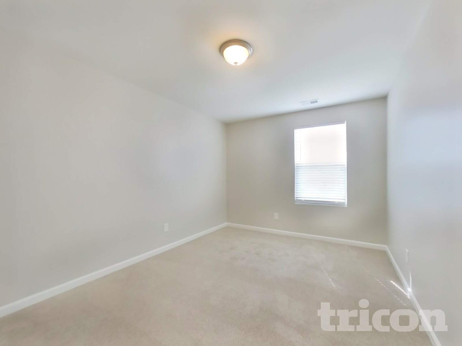 Building Photo - 129 Verona Dr NW