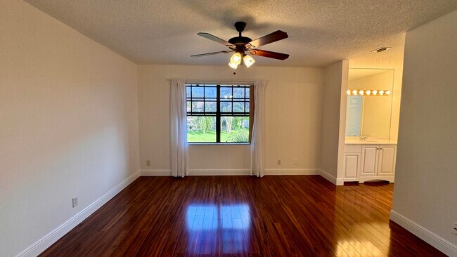 Building Photo - 1746 Harborside Cir