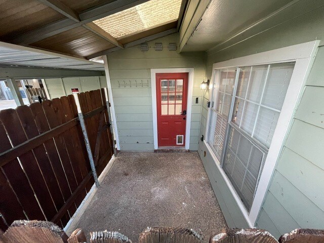 Building Photo - 10327 Loma Vista Dr