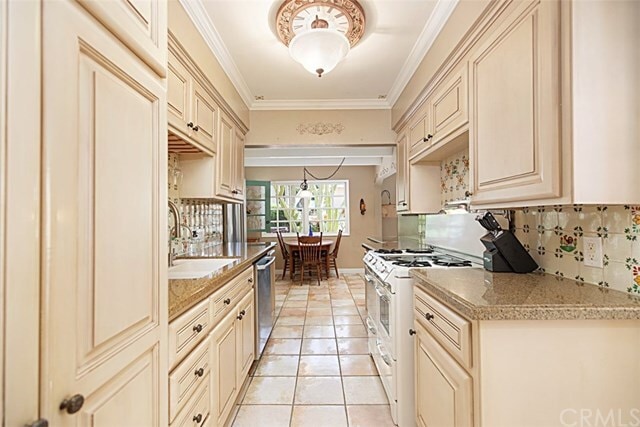 Building Photo - 34010 Street of the Amber Lantern