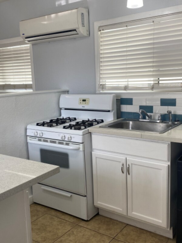 Building Photo - 16241 Ceres Ave