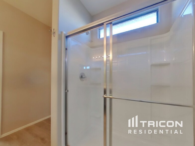 Building Photo - 17532 W Monte Lindo Ln