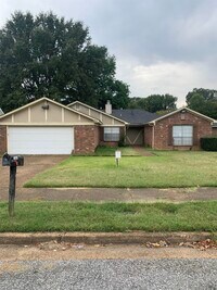 Building Photo - 3381 Cristil St