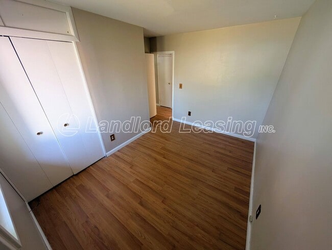Building Photo - Rare 4 Bedroom Homewood Ranch with Garage