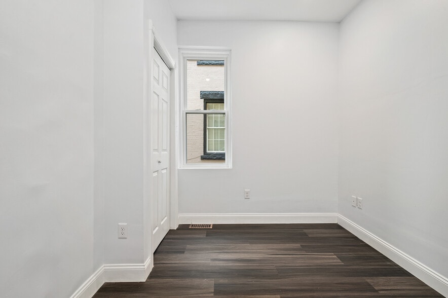 Building Photo - 318 Laurel St