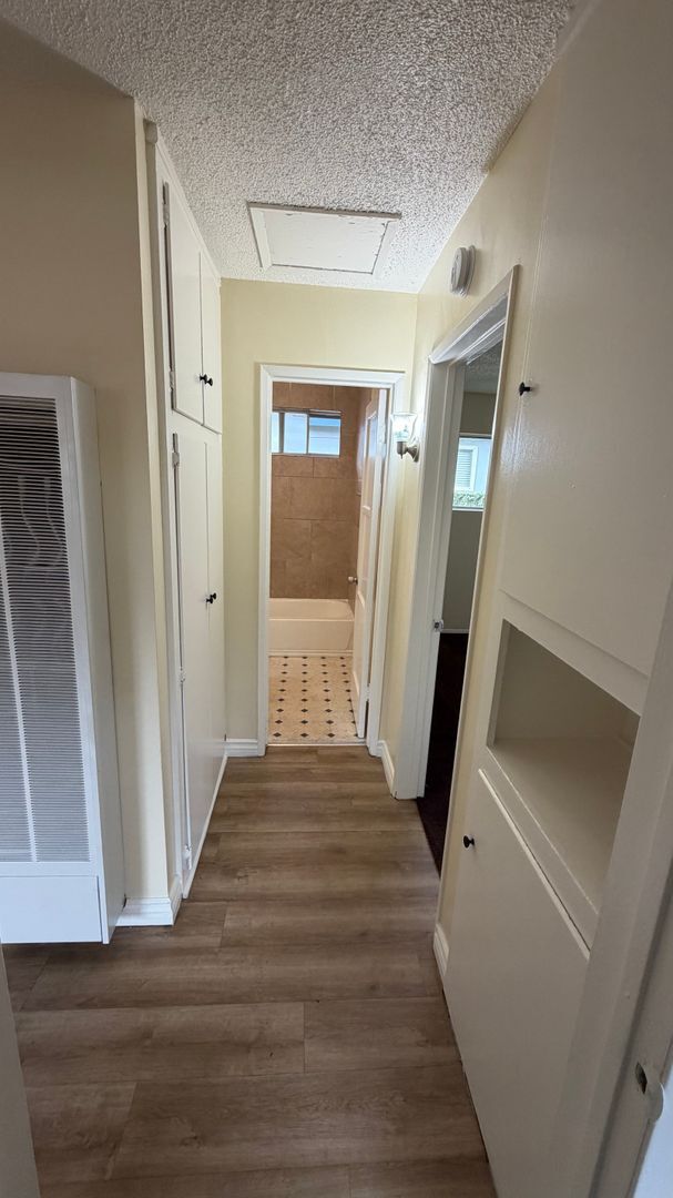 Building Photo - 159th