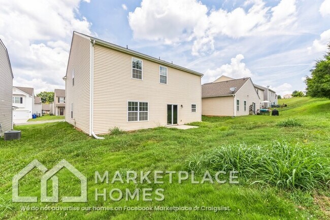 Building Photo - 2330 McCampbell Wells Way