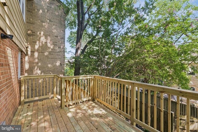 Building Photo - 10271 Braddock Rd