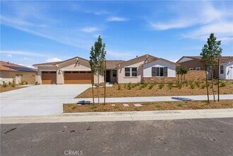 Building Photo - 11647 Saddleback Dr