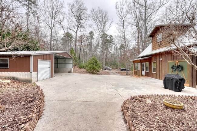 Building Photo - 124 Steelaway Ln