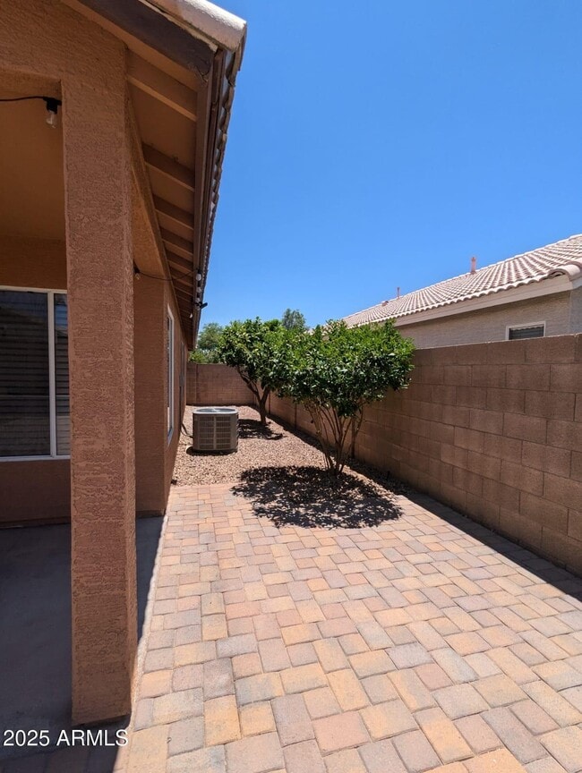 Building Photo - 9716 E Kiva Ave