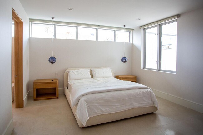 Building Photo - 110 Lofts